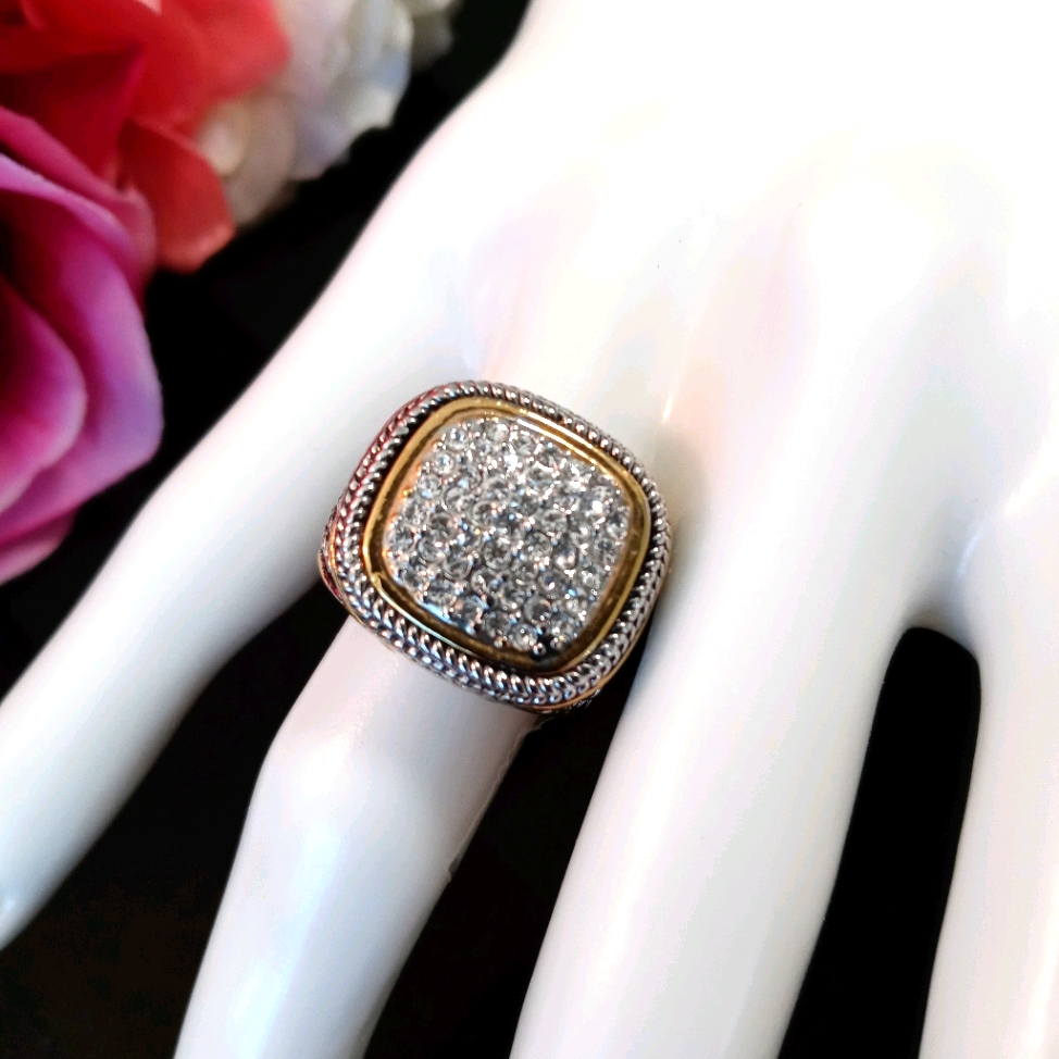 New Rhinestone Ring